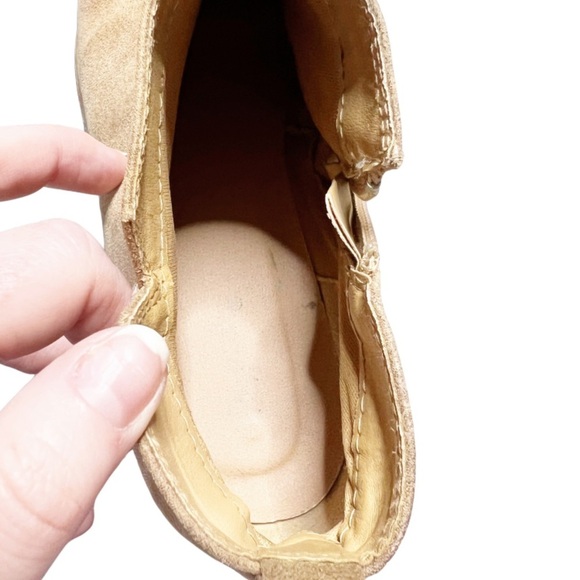 Qupid Women's Suede Chestnut Brown Beige Gold Accent Zip Up Ankle Boot Booties - Picture 9 of 16